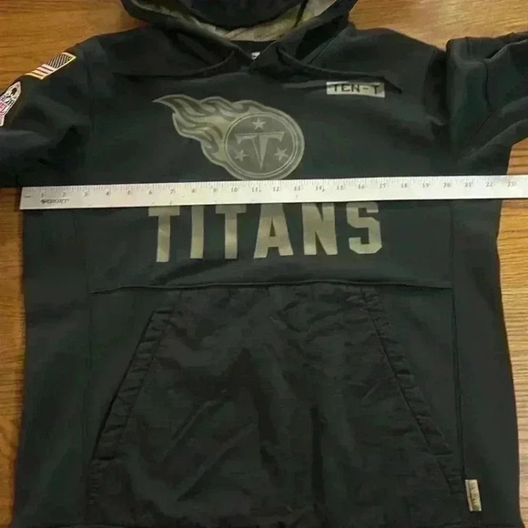 Tennessee Titans Salute to Service Nike Hoodie womens M NFL camo dri-fi military - Picture 8 of 8